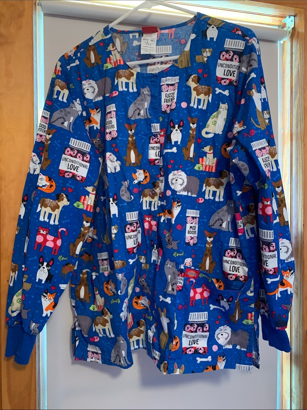Dickies Women’s Blue Veterinary Print Scrub Top Smock Size M